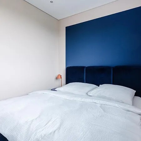 Exklusive Design Deep Blue Neubau