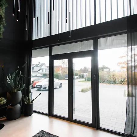 Exklusive Design Deep Blue Neubau Apartment