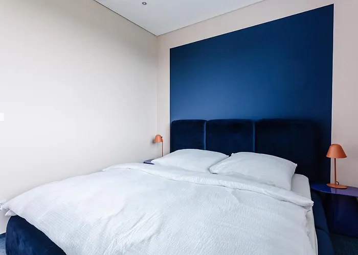 Exklusive Design Deep Blue Neubau