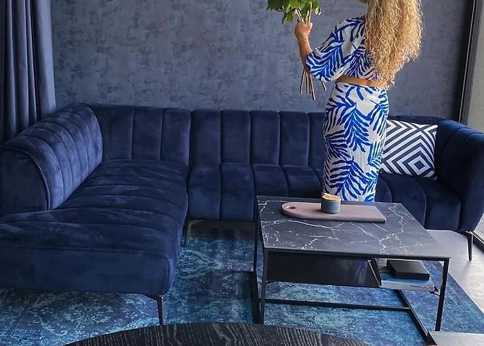 Exklusive Design Deep Blue Neubau