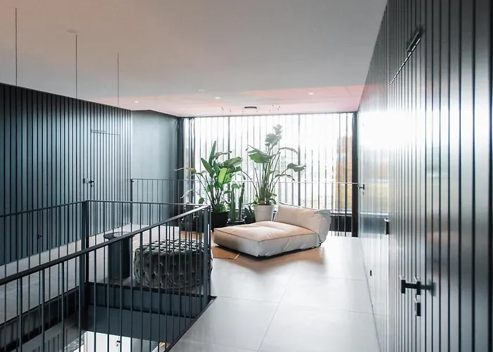 Exklusive Design Deep Blue Neubau *